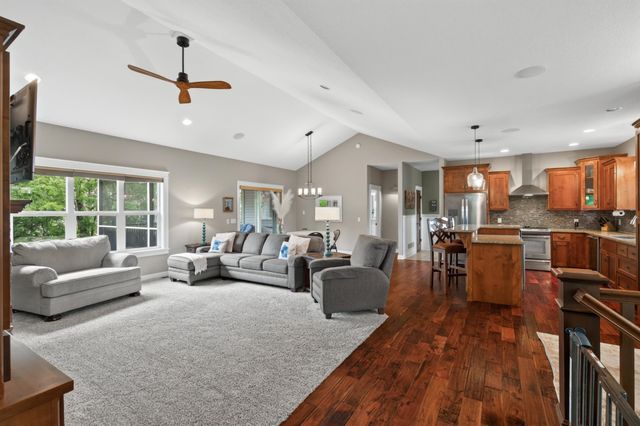17575 73rd Avenue N, Maple Grove, MN 55311