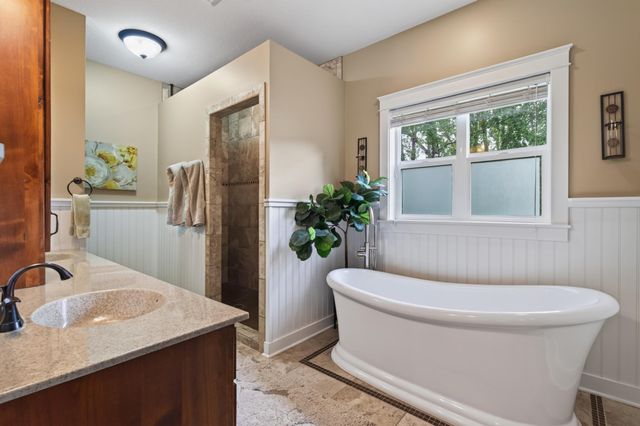 17575 73rd Avenue N, Maple Grove, MN 55311