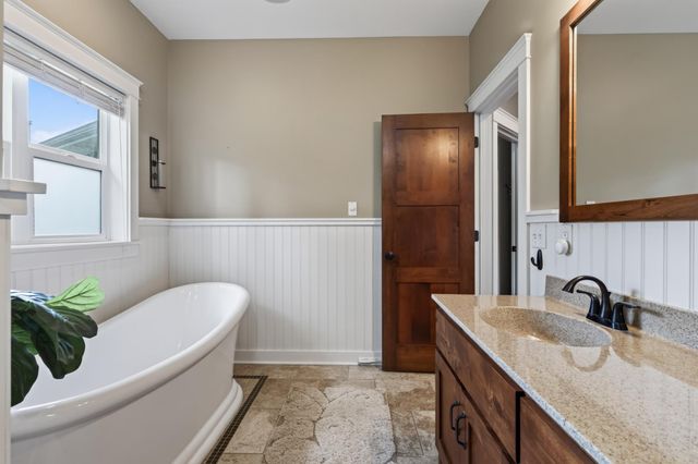 17575 73rd Avenue N, Maple Grove, MN 55311