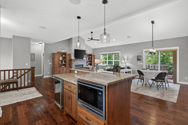 17575 73rd Avenue N, Maple Grove, MN 55311