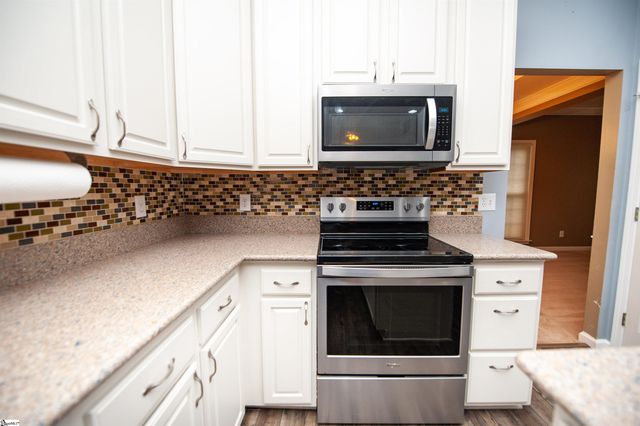 196 Timberleaf Drive, Duncan, SC 29334
