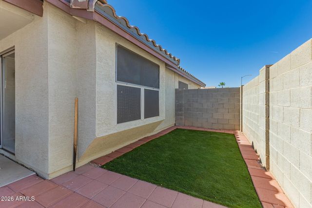 16051 N BASL Lane, Surprise, AZ 85374