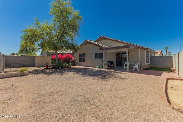 16051 N BASL Lane, Surprise, AZ 85374