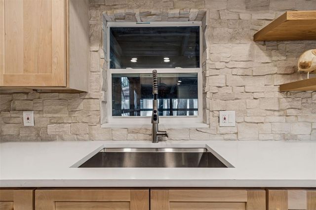 19808 READING ROAD, Lutz, FL 33558