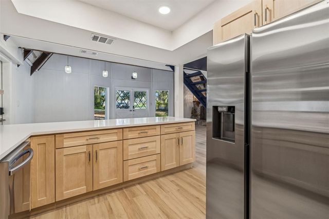 19808 READING ROAD, Lutz, FL 33558