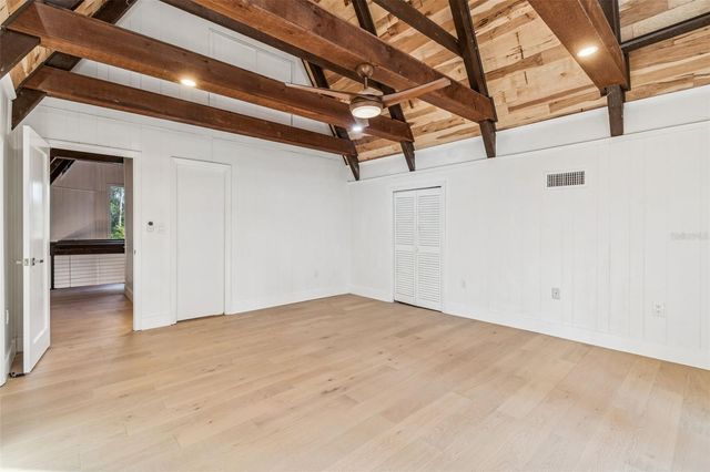 19808 READING ROAD, Lutz, FL 33558