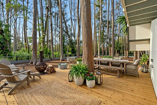 19808 READING ROAD, Lutz, FL 33558