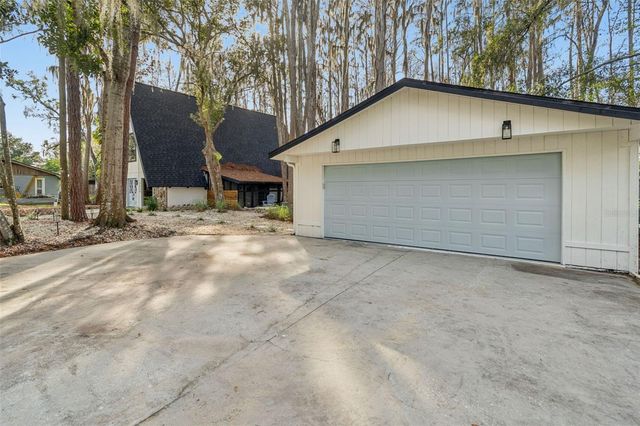 19808 READING ROAD, Lutz, FL 33558