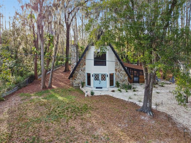 19808 READING ROAD, Lutz, FL 33558