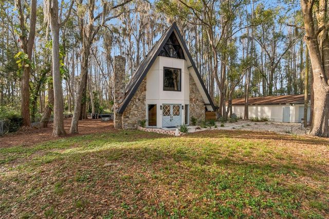 19808 READING ROAD, Lutz, FL 33558