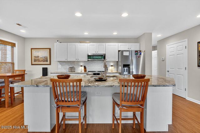 3350 Club Villas Drive 502, Southport, NC 28461