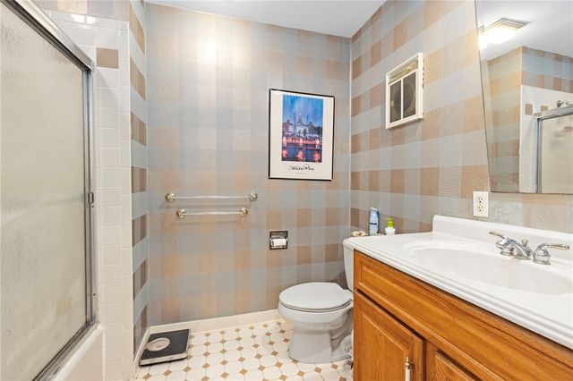 119 Corey Lane, Middletown, RI 02842