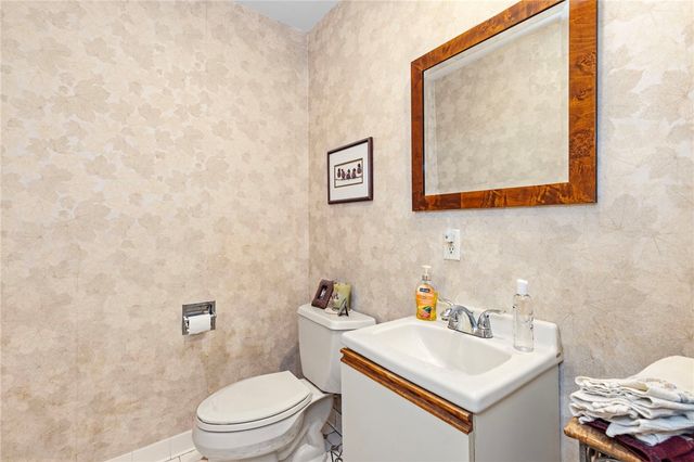 119 Corey Lane, Middletown, RI 02842