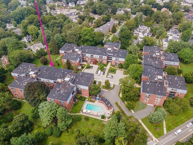 85 Grove St 306, Wellesley, MA 02482