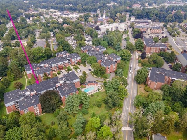 85 Grove St 306, Wellesley, MA 02482