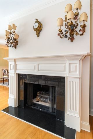 85 Grove St 306, Wellesley, MA 02482