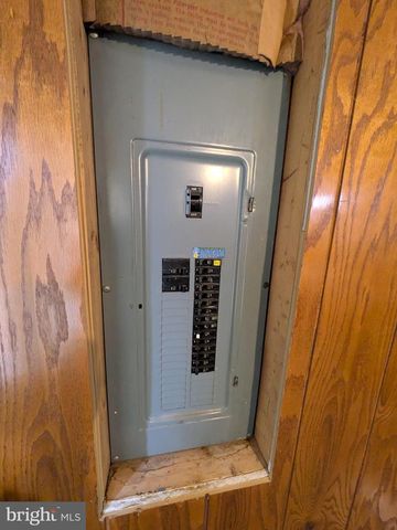 1986 NEWPORT RD, Newport, PA 17074