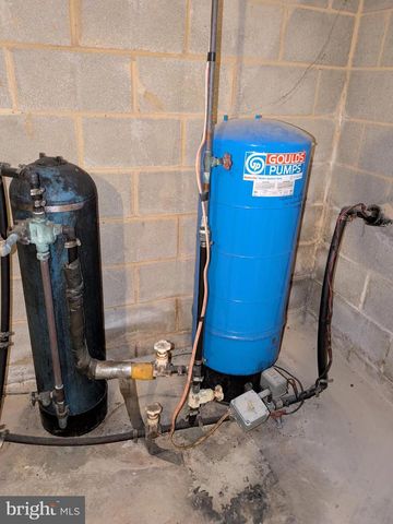 1986 NEWPORT RD, Newport, PA 17074