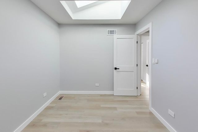 2N660 Valewood Road, West Chicago, IL 60185