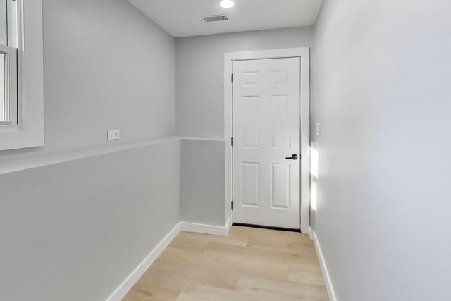 2N660 Valewood Road, West Chicago, IL 60185