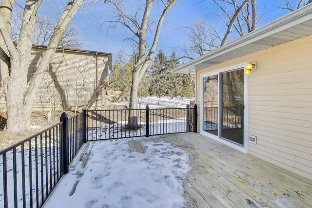 2N660 Valewood Road, West Chicago, IL 60185