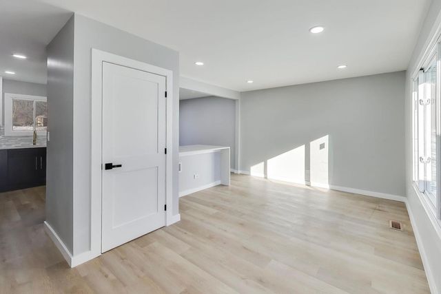 2N660 Valewood Road, West Chicago, IL 60185