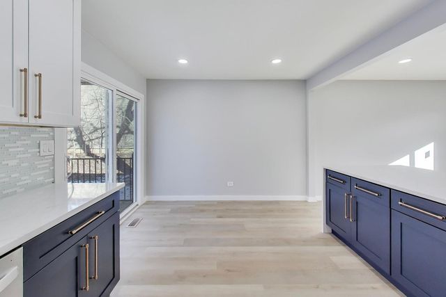 2N660 Valewood Road, West Chicago, IL 60185