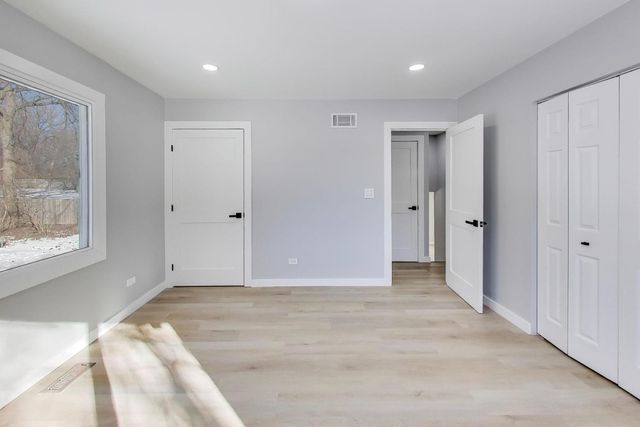 2N660 Valewood Road, West Chicago, IL 60185