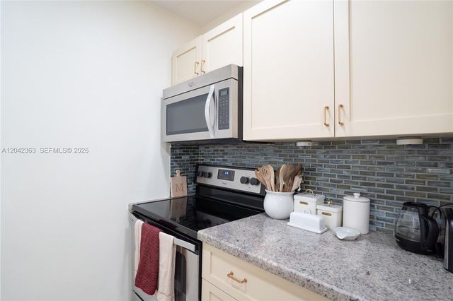 7483 SW 82nd Street A308, Miami, FL 33143