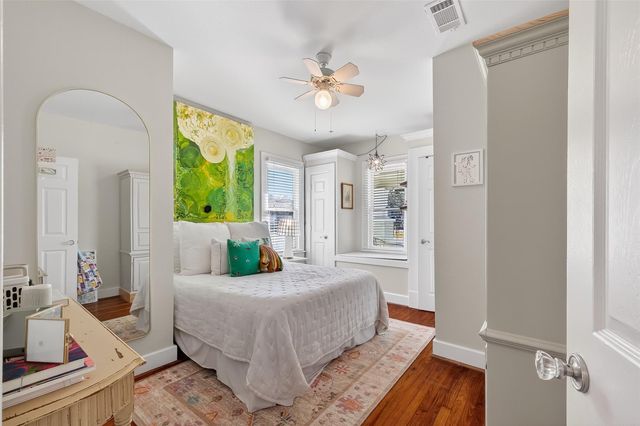 701 Highland Street, Houston, TX 77009