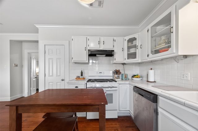 701 Highland Street, Houston, TX 77009