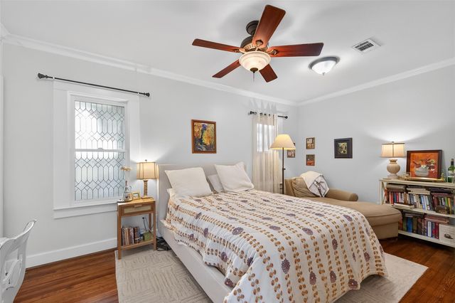 701 Highland Street, Houston, TX 77009