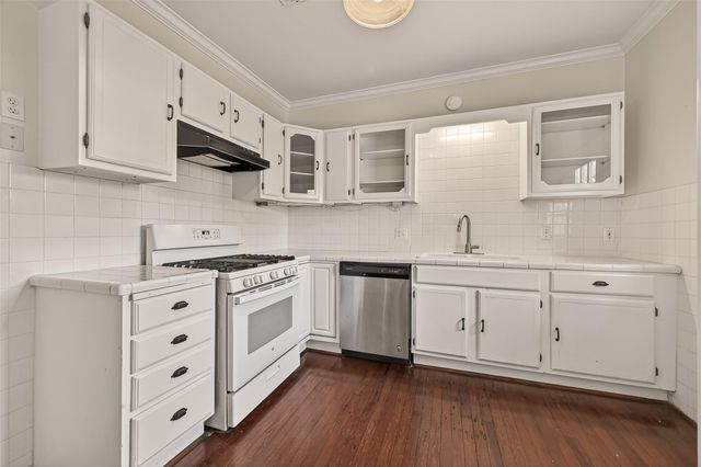 701 Highland Street, Houston, TX 77009