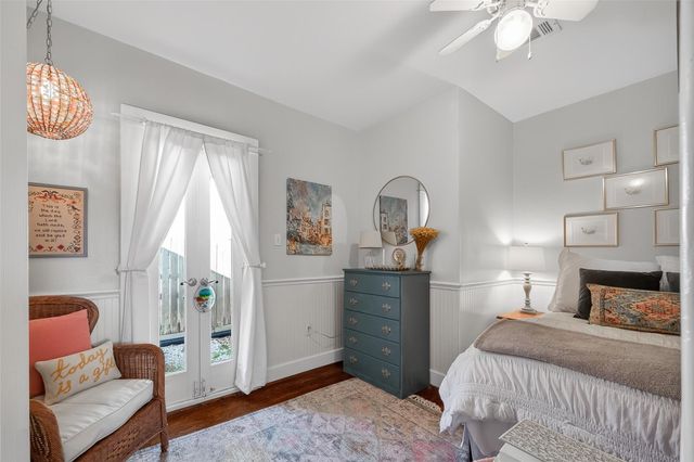 701 Highland Street, Houston, TX 77009