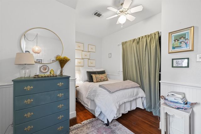 701 Highland Street, Houston, TX 77009