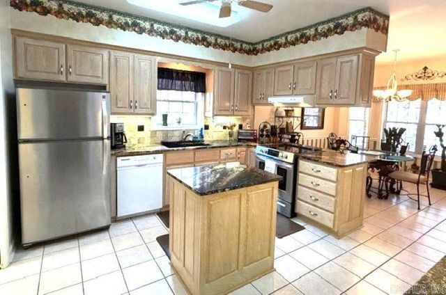 329 Deer Run Cove, Heber Springs, AR 72543