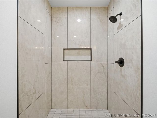 2207 Airport Road, Cleveland, OK 74020