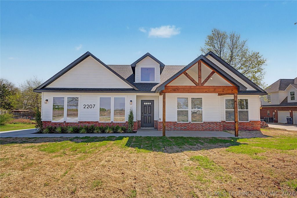 2207 Airport Road, Cleveland, OK 74020
