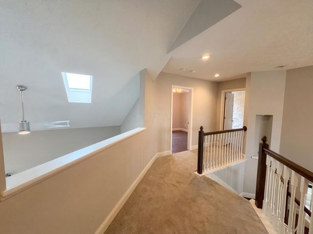 989 Mahle Drive, Reynoldsburg, OH 43068