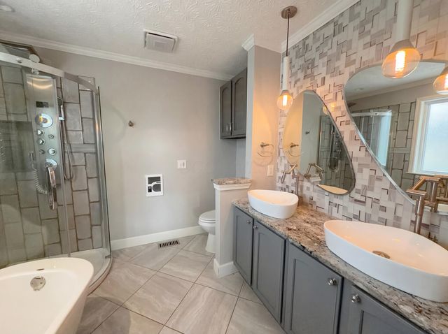 989 Mahle Drive, Reynoldsburg, OH 43068