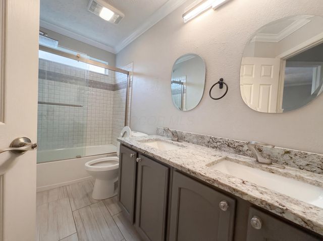 989 Mahle Drive, Reynoldsburg, OH 43068