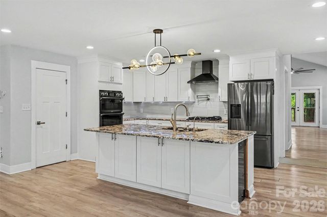 1524 Newcastle Street, Charlotte, NC 28216