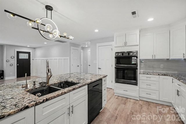 1524 Newcastle Street, Charlotte, NC 28216