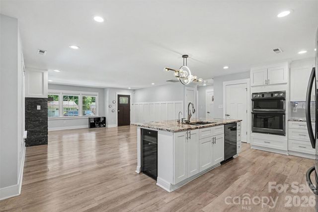 1524 Newcastle Street, Charlotte, NC 28216