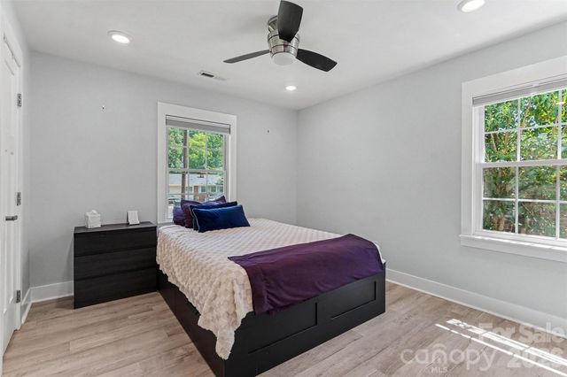 1524 Newcastle Street, Charlotte, NC 28216