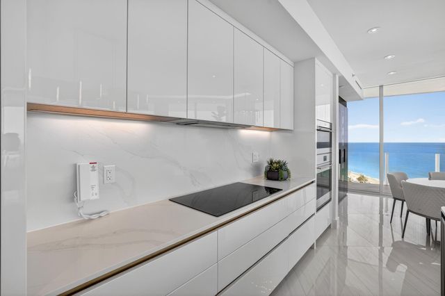 525 N Fort Lauderdale Beach Boulevard 901, Fort Lauderdale, FL 33304