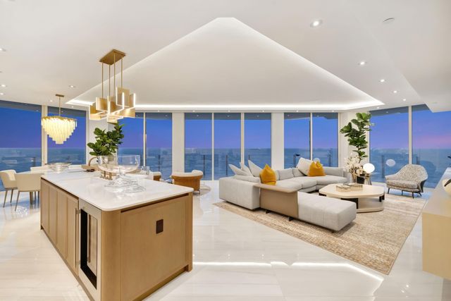 525 N Fort Lauderdale Beach Boulevard 901, Fort Lauderdale, FL 33304