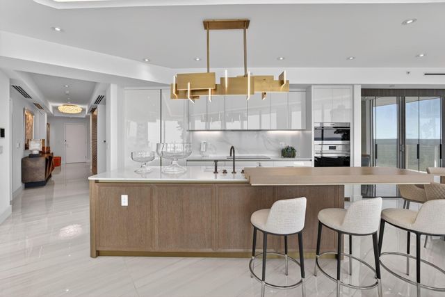 525 N Fort Lauderdale Beach Boulevard 901, Fort Lauderdale, FL 33304