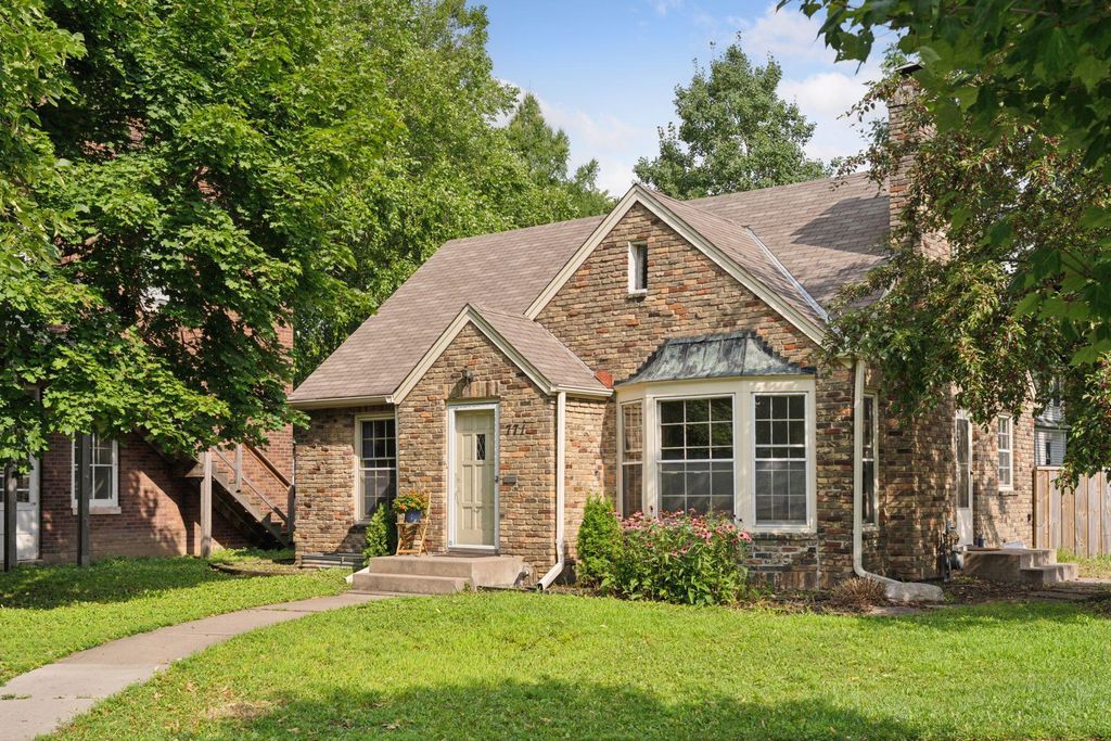 771 Wheelock Parkway W, Saint Paul, MN 55117