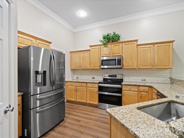 879 Pinkney Place, Stanley, NC 28164